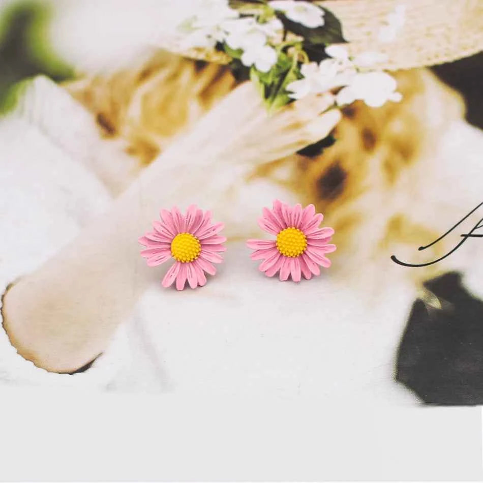 Trendy Sweet Cute Daisy Stud Earrings For Women Girls Korean Fashion Asymmetric Flower Earrings Yellow White Green Party Jewelry