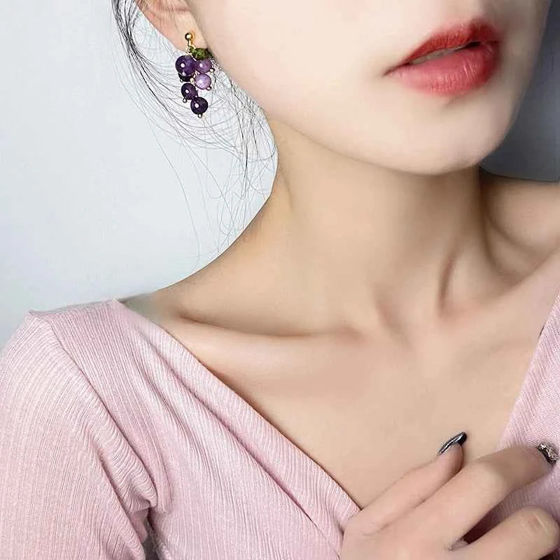 Korean Purple Grape Earrings Retro Fresh Summer No Pierced Clip on Earrings for Woman Sweet Temperament Female Gift Jewelry