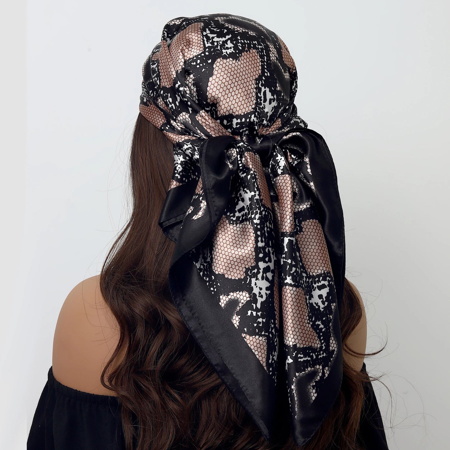 1 piece 35.4 inches Women Shawls Fashion print Summer Kerchief Luxury Brand 90X90CM Bandanna New Foulard Satin Square Headcloth - NamafadStore