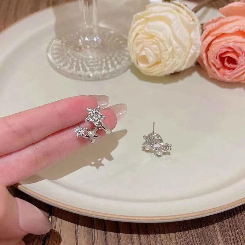 2023 New Fashion Trend Unique Design Elegant Delicate Red Cherry Stud Earrings For Women Jewelry Wedding Party Premium Gifts