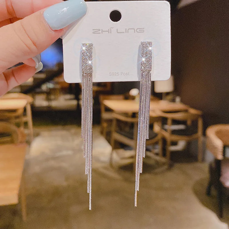 2023 New Fashion Trend Unique Design Elegant Delicate Red Cherry Stud Earrings For Women Jewelry Wedding Party Premium Gifts