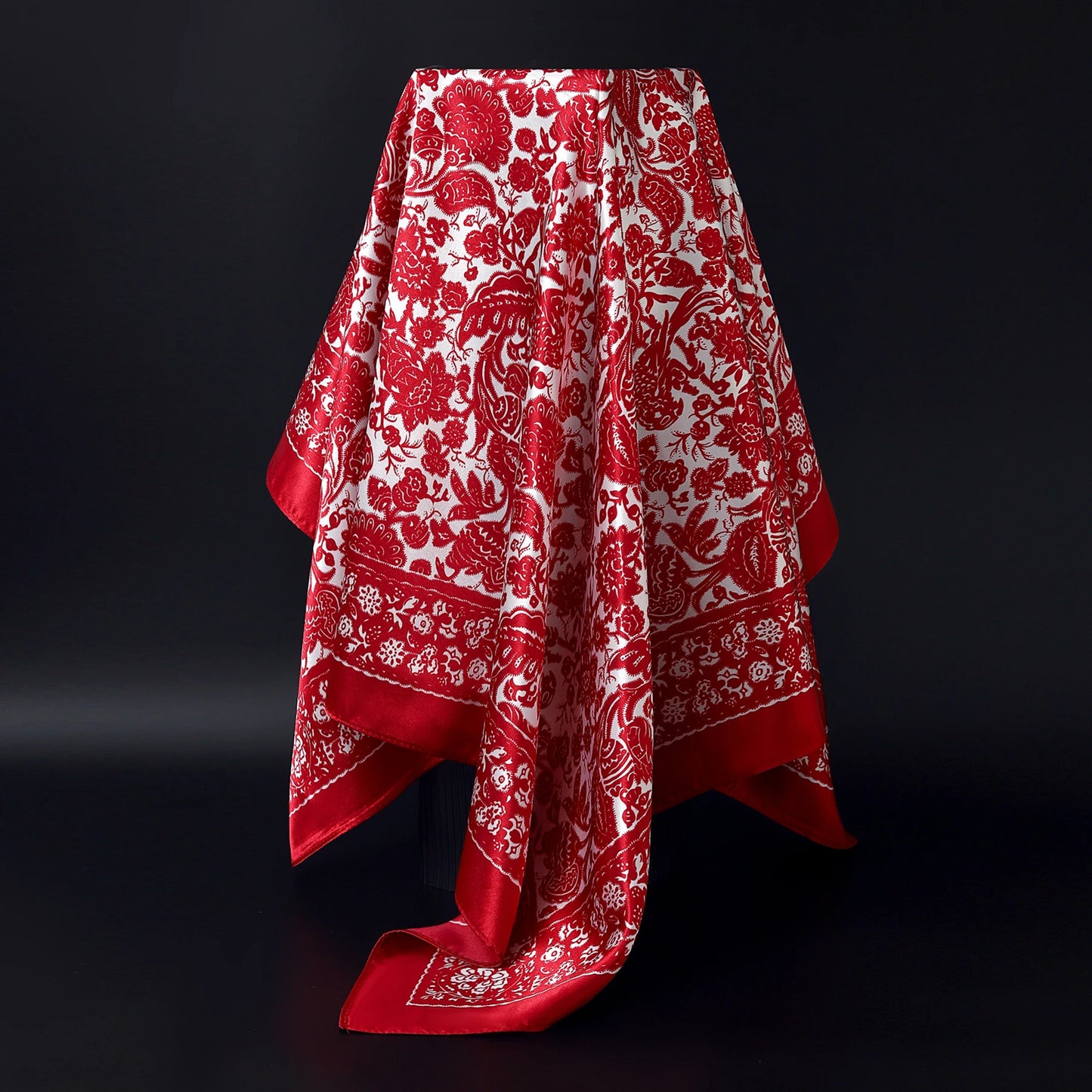 1 piece 35.4 inches Women Shawls Fashion print Summer Kerchief Luxury Brand 90X90CM Bandanna New Foulard Satin Square Headcloth