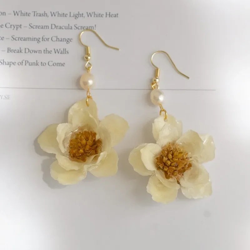 Multicolor Natural Flower Earrings Handmaking Epoxy Resin Natural Flower Earrings Unique Plant Earring Floral Jewelry Wholesale