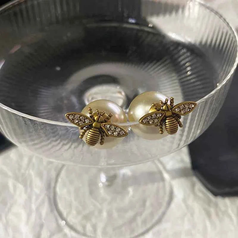 New Arrival Stud Earrings Fashion Animal Metal Women Trendy Bees Pearl Double-sided Two-wear Earrings Light Luxury Jewelry