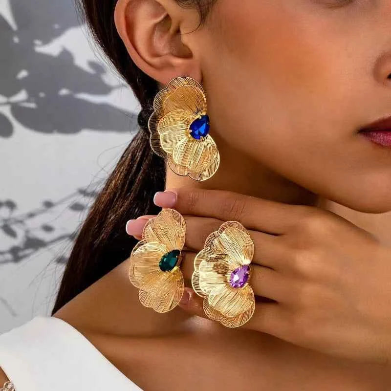 Flower Petal Stud Earrings For Women Girls Temperament Geometric Ear Accessories Party Gift Holiday Fashion Jewelry BE593