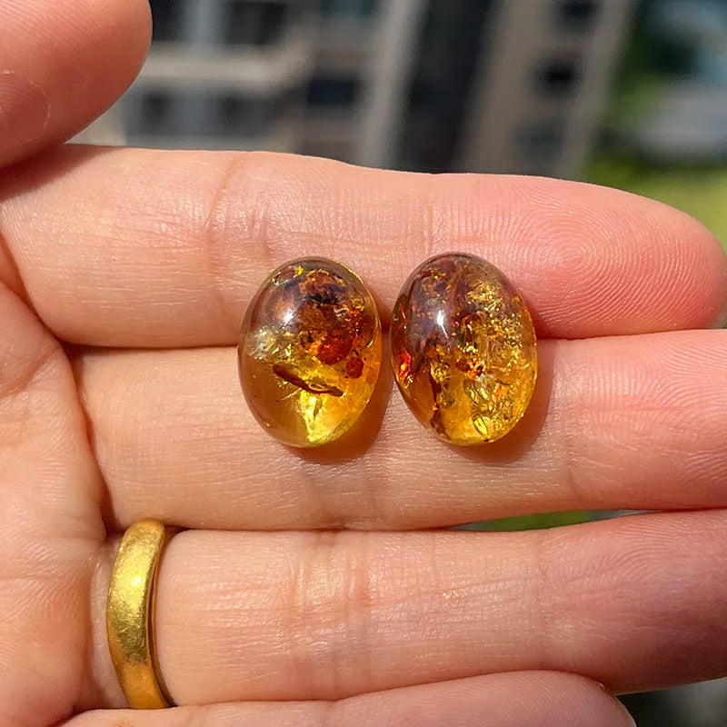 Yoowei Natural Floral Amber Earrings for Girls Chic Sweet Stud Earring Lady Fashion Baltic Oval Amber Jewelry Gift Wholesale