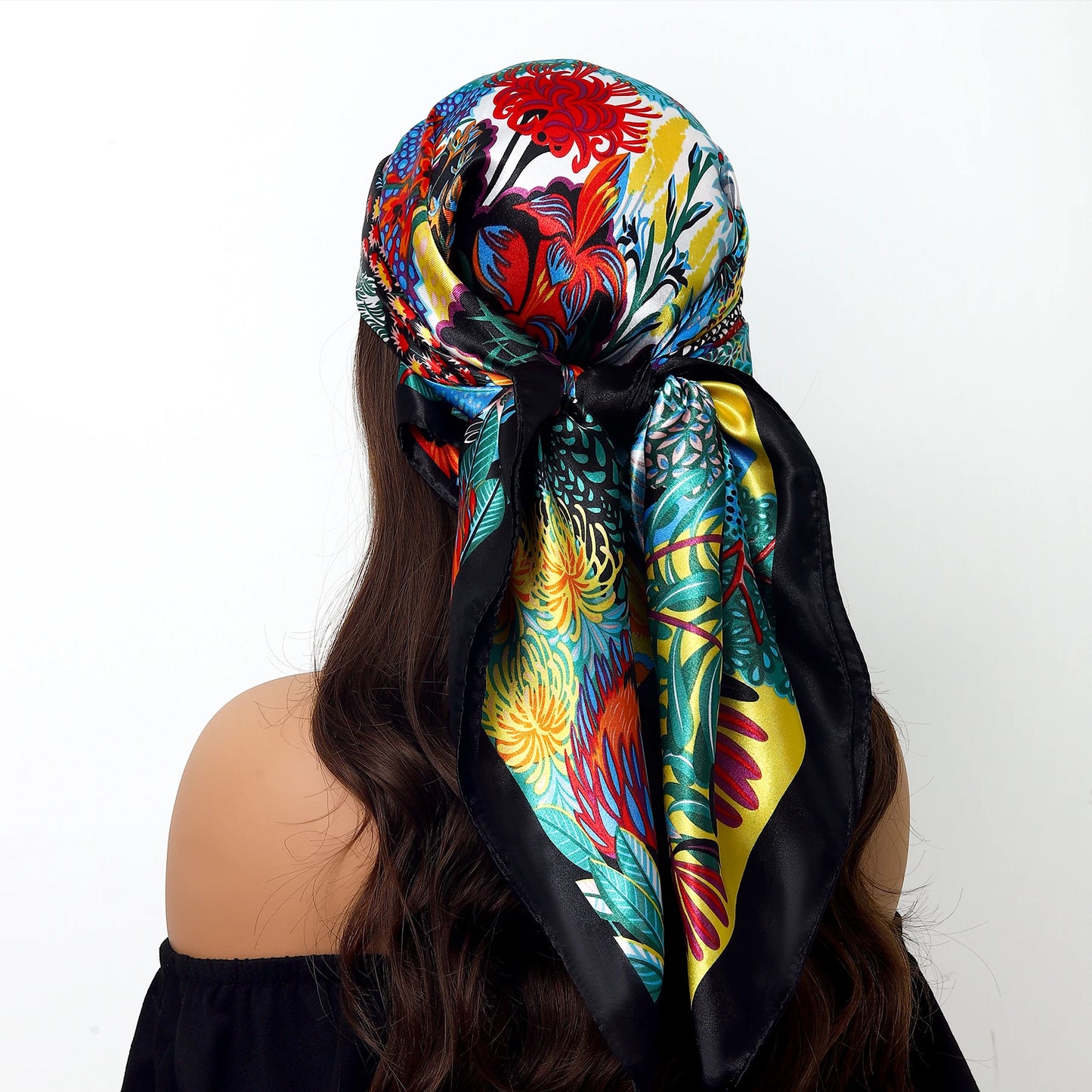 Popular Shawls Europe And America Fashion Bandannas New Print Sunscreen 90X90CM Kerchief Four Seasons Luxury Square Silk Scarves