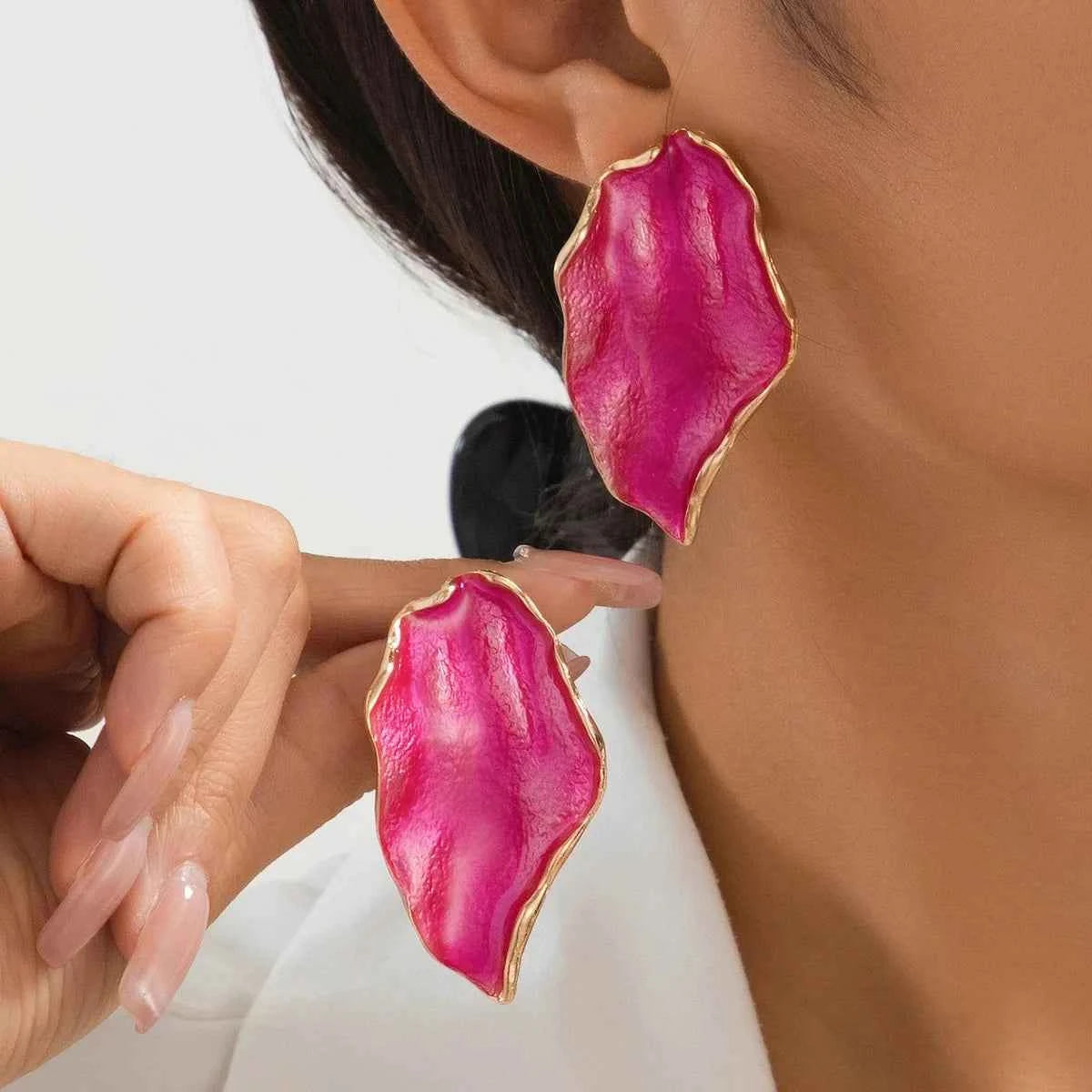 Irregular Pleated Drip Earrings For Women Girls Enamel Glaze Geometric Ear Accessories Fashion Jewelry DE057