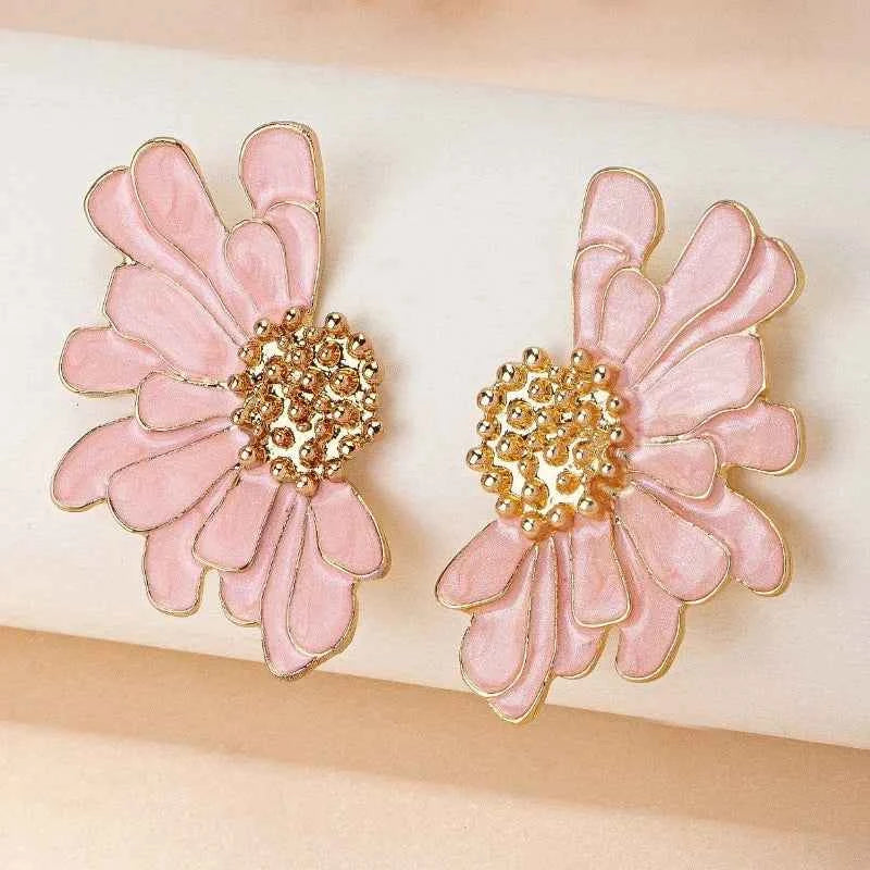 Stud Earrings For Women Girls Retro Alloy Flower Simple Ear Accessories Fashion Jewelry Holiday Party Gift E540