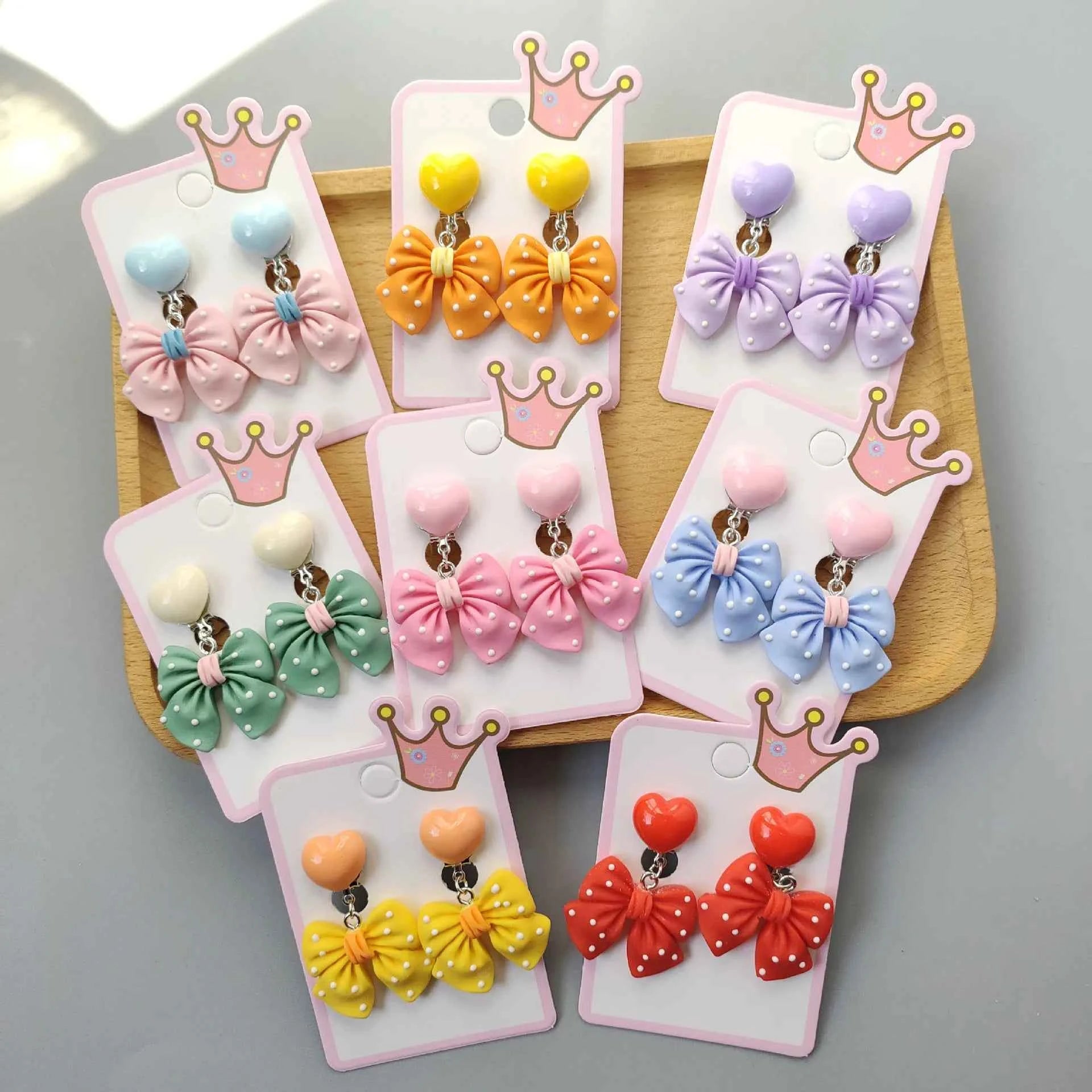 2025 New Children Cartoon Acrylic Ear Clips No Ear Hole Jewelry Princess Girl Earrings Fashionable Baby Girl Clips