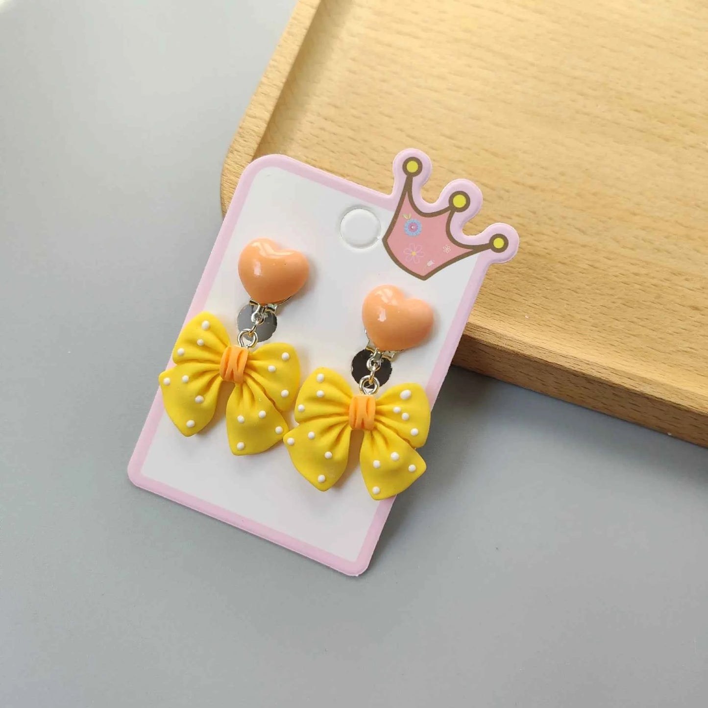 2025 New Children Cartoon Acrylic Ear Clips No Ear Hole Jewelry Princess Girl Earrings Fashionable Baby Girl Clips