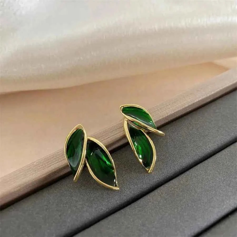 Korean Fashion Heart Drop Earrings For Women Jewelry 2025 Trending Creative Women's Earrings Ear Buckle Accessories Pendientes