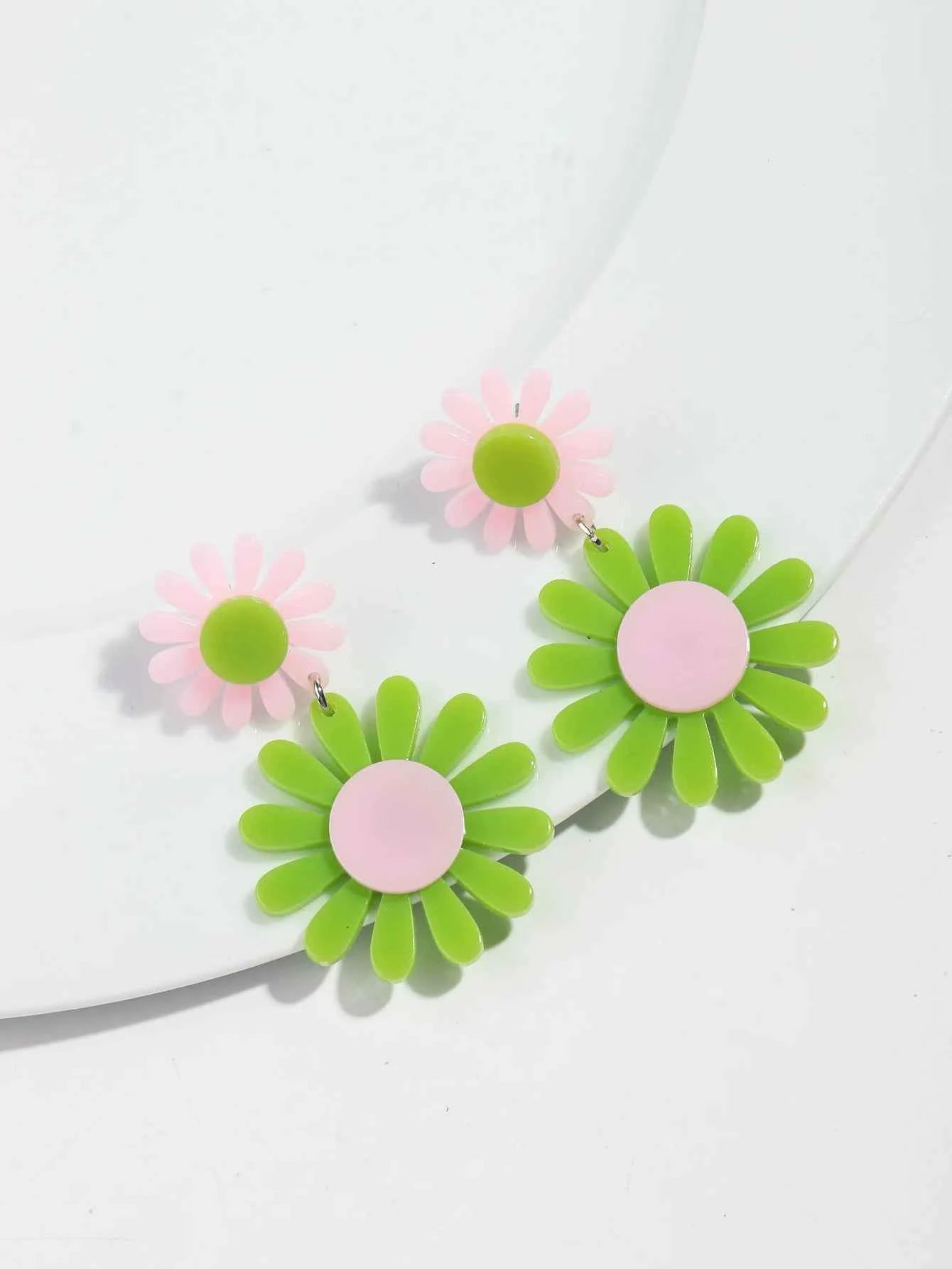 Boho Colorful Acrylic Sunflower Women's Earrings 2024 Trendy Geometric Daisy Flower Long Drop Earring Cute Simple Jewelry Gifts