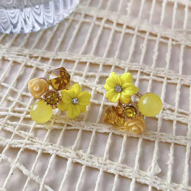 Yellow Purple Green Blue Flower Stud Earrings for Women Korean Fashion Acrylic Rhinestones Crystal Party Ear Jewelry Girls Gift