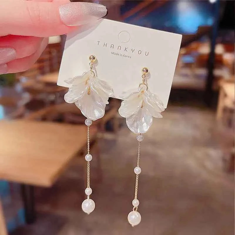 Korean Fashion Earrings Exquisite Dangle Earrings White Crystal Zirconia Flower Bridal Earring Party Jewelry for Women Aretes