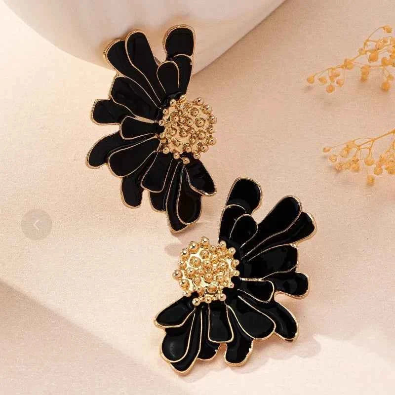 Stud Earrings For Women Girls Retro Alloy Flower Simple Ear Accessories Fashion Jewelry Holiday Party Gift E540