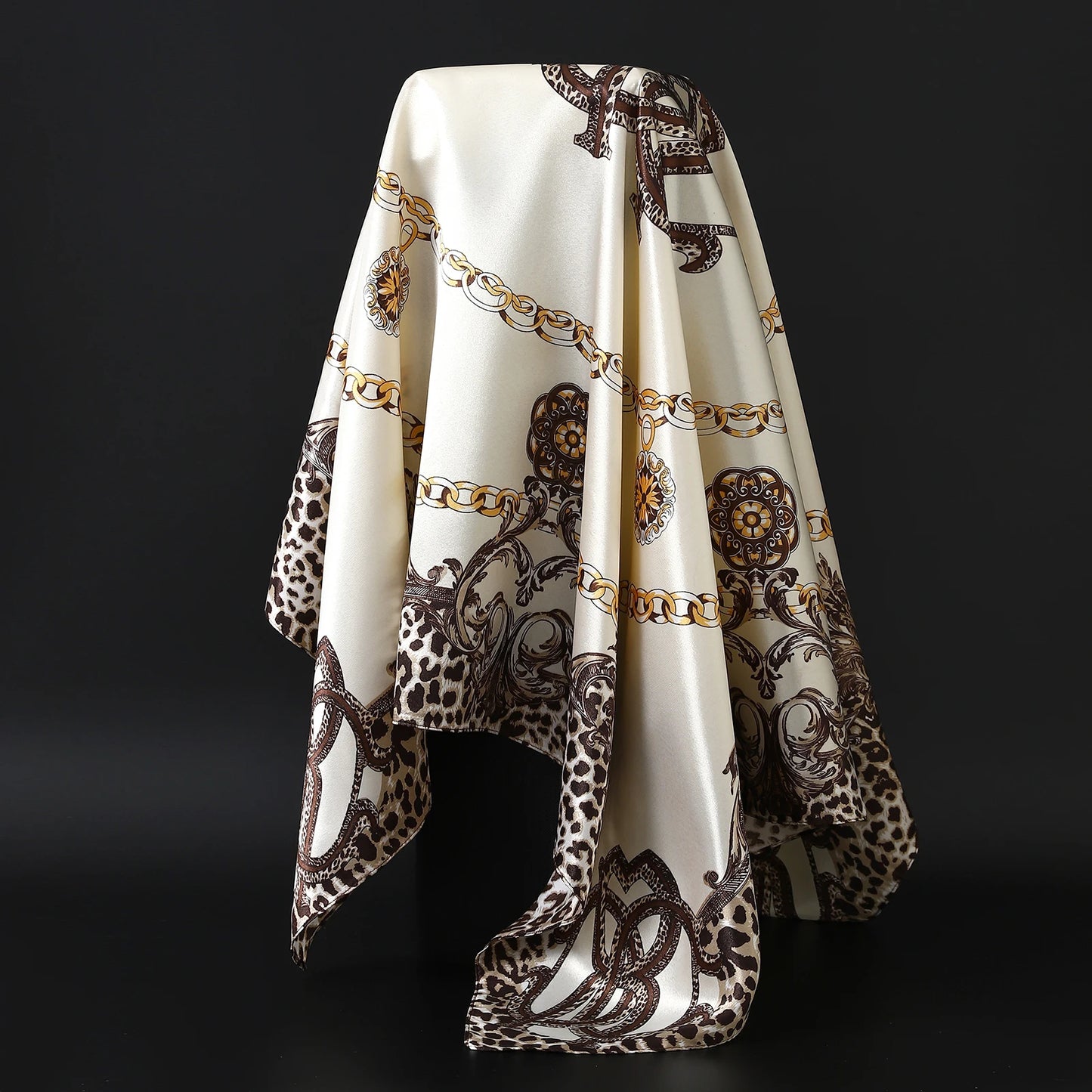 Popular Shawls Europe And America Fashion Bandannas New Print Sunscreen 90X90CM Kerchief Four Seasons Luxury Square Silk Scarves