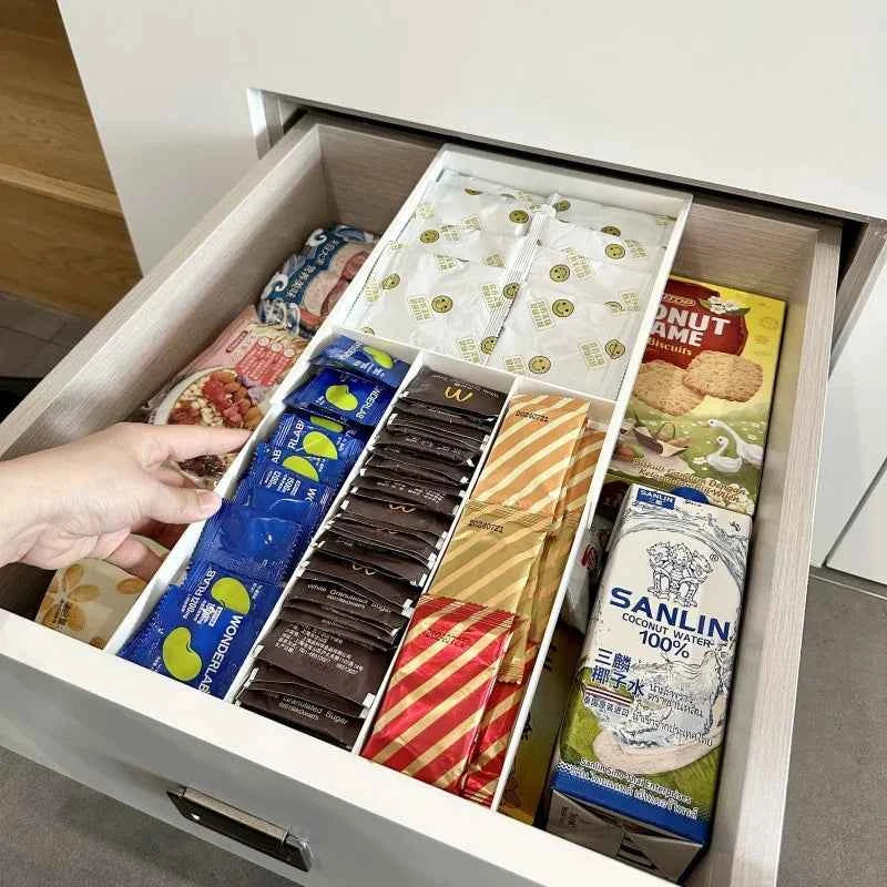 Silverware Drawer Organizer Expandable Cutlery Organizer Utensil Tray for Kitchen Adjustable Flatware Tray Cutlery Holder