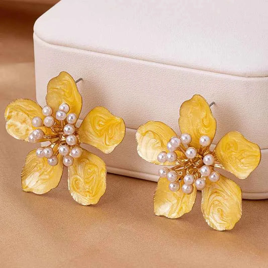 Stamping Metal Flower Enamel Petal Post Earrings For Women Imitation Pearl Multi Color Spring Summer Fashion Jewelry Gift MQF086