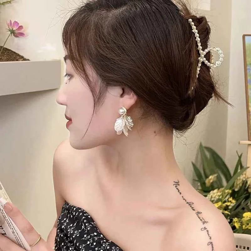Fashion Jewelry 925 Silver Needle Elegant Temperament White Color Petal Earrings For Women Wedding Gifts Sweet Design Hot Sale