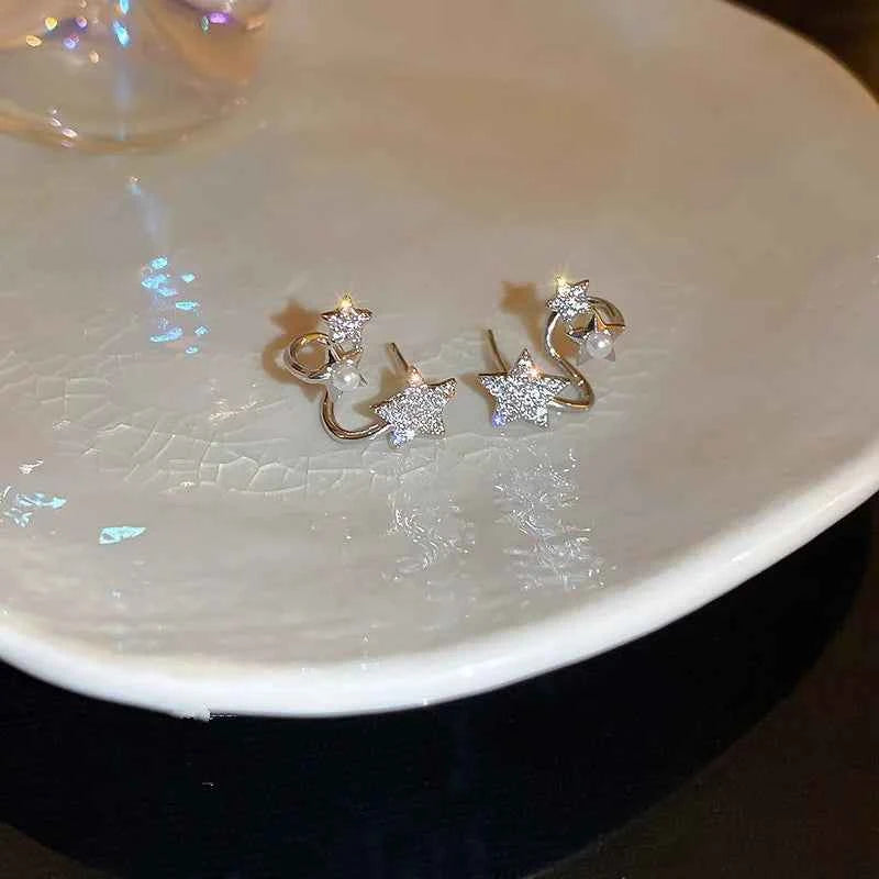 2023 New Fashion Trend Unique Design Elegant Delicate Red Cherry Stud Earrings For Women Jewelry Wedding Party Premium Gifts