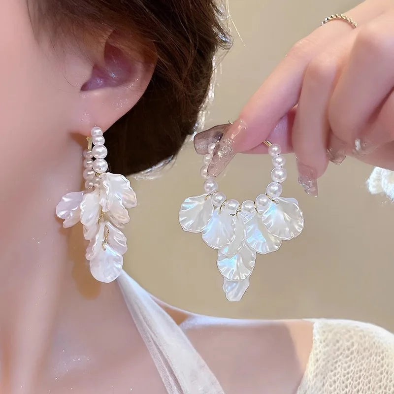 Korean Fashion Earrings Exquisite Dangle Earrings White Crystal Zirconia Flower Bridal Earring Party Jewelry for Women Aretes