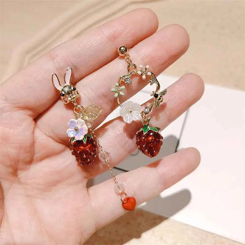 Korean Style Flower Cute Animal Rabbit Dangle Earrings For Women Strawberry Zircon Bee Asymmetrical Tassel Earring Party Jewelry