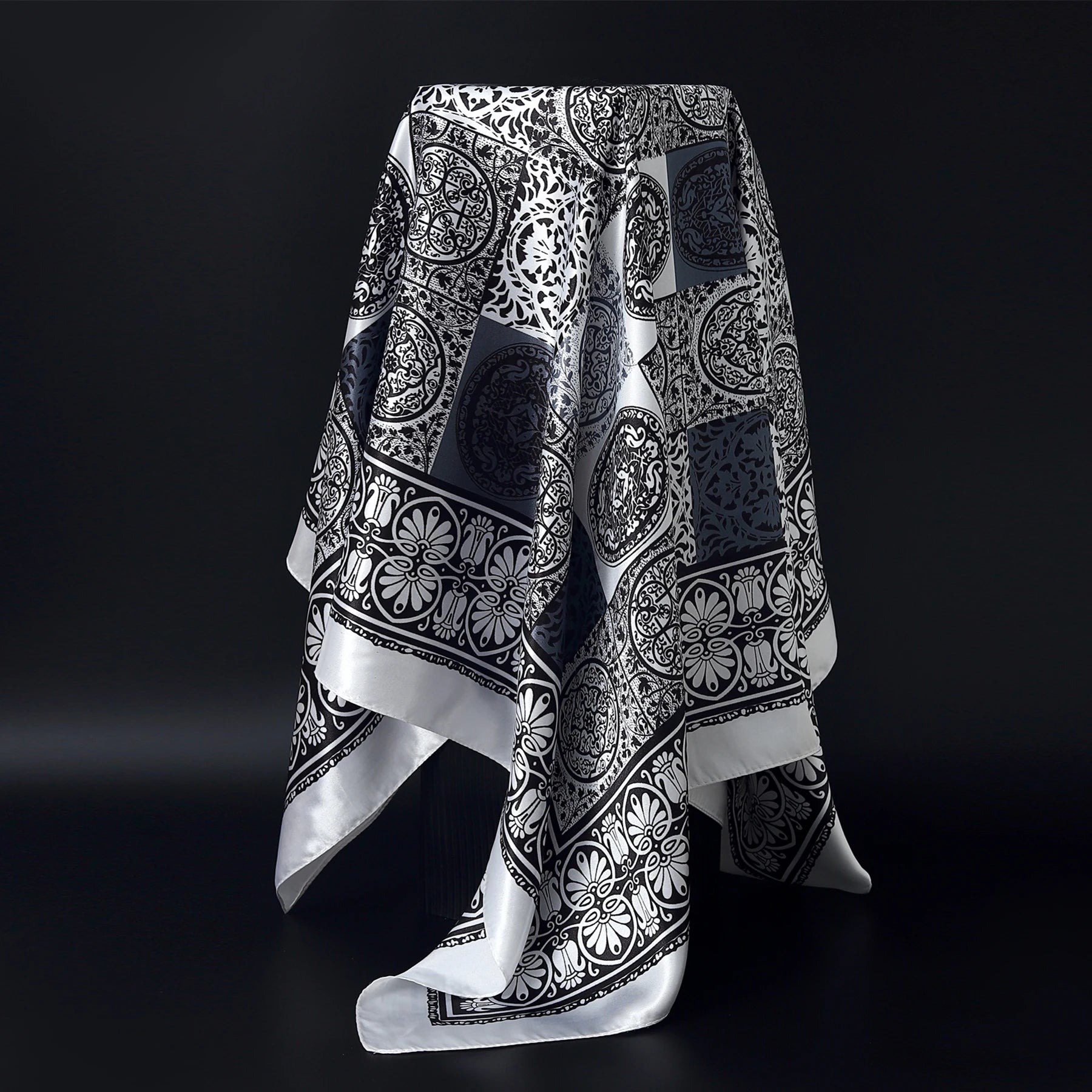 1 piece 35.4 inches Women Shawls Fashion print Summer Kerchief Luxury Brand 90X90CM Bandanna New Foulard Satin Square Headcloth - NamafadStore