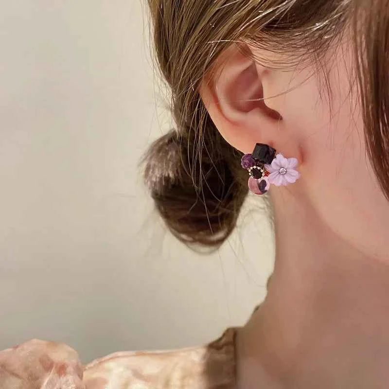 2024 New Korean Fashion Purple Crystal Beads Flower Stud Earrings Premium Sense Sweet Earrings for Women Jewelry Accessories