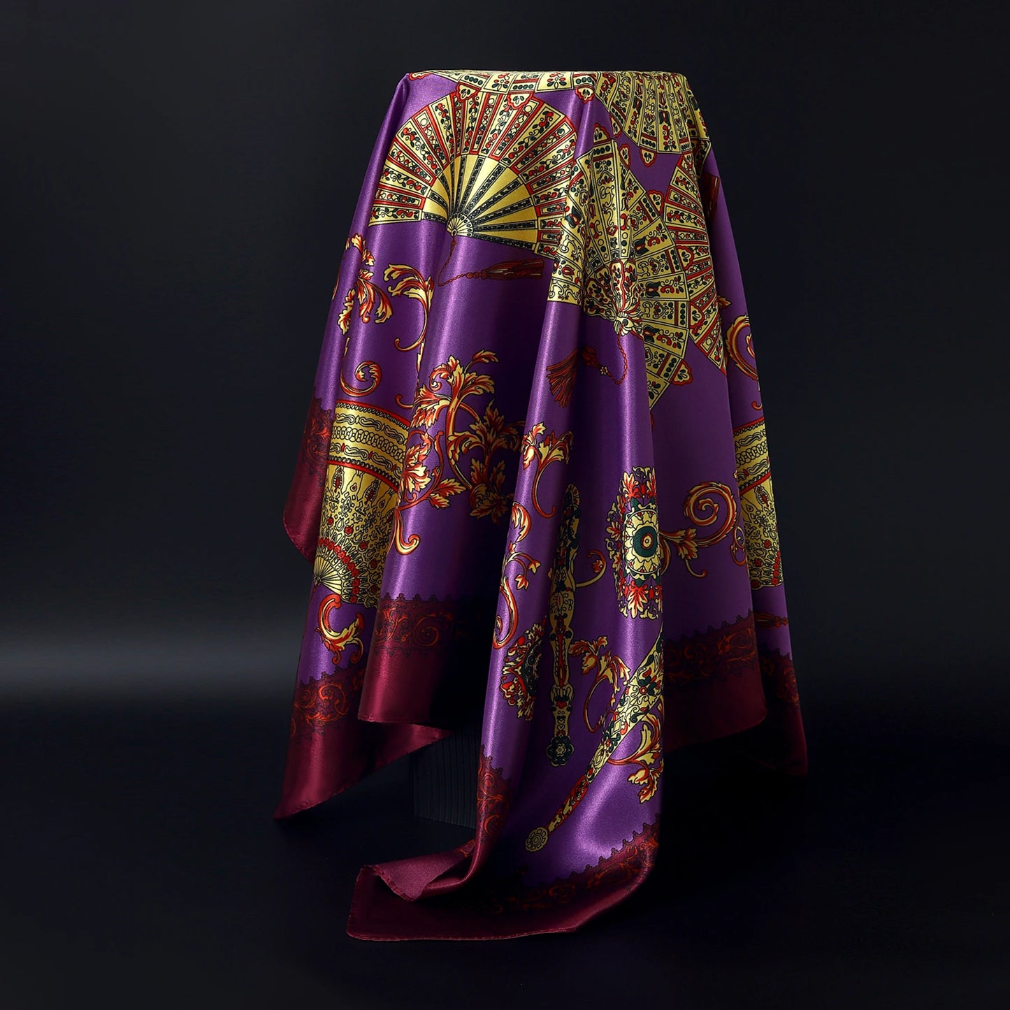 1 piece 35.4 inches Women Shawls Fashion print Summer Kerchief Luxury Brand 90X90CM Bandanna New Foulard Satin Square Headcloth