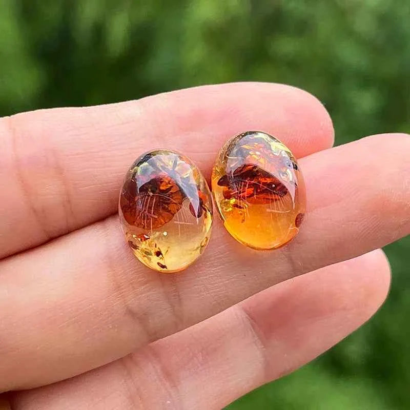 Yoowei Natural Floral Amber Earrings for Girls Chic Sweet Stud Earring Lady Fashion Baltic Oval Amber Jewelry Gift Wholesale