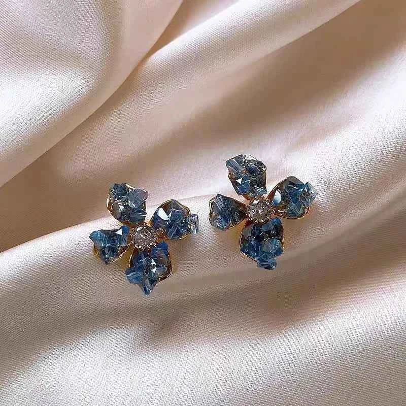 New Fashion Crystal Flower Stud Earrings for Women Exquisite Elegant Dangle Earring Vintage Wedding Party Luxury Jewelry Gift
