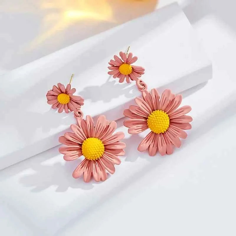 Charm Colorful Resin Daisy Drop Dangle Earrings for Women Classic Brincos Yellow Flower Stud Earring Summer Jewelry Accessories