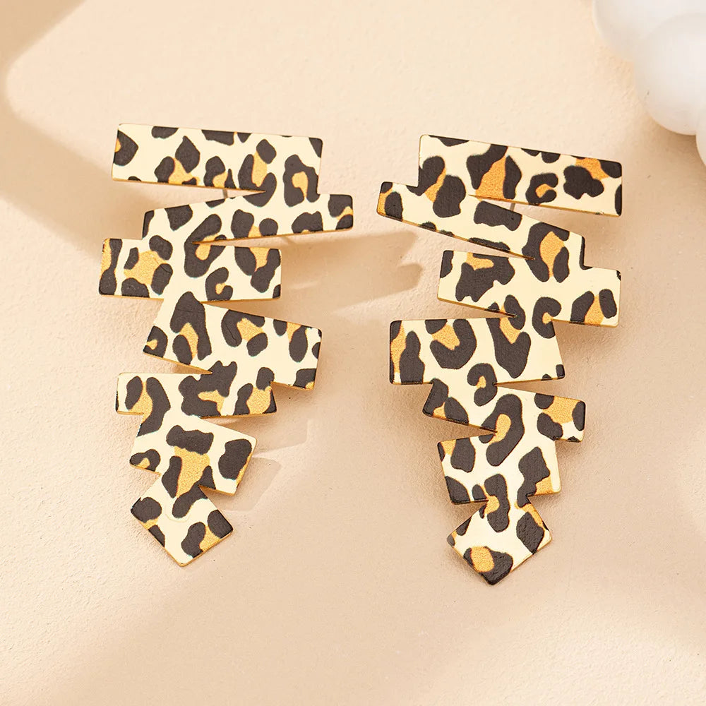 Stud Earrings for Women Personalized Geometric Irregular Ear Accessories Fashion Jewelry Holiday Party Gift OL DE059