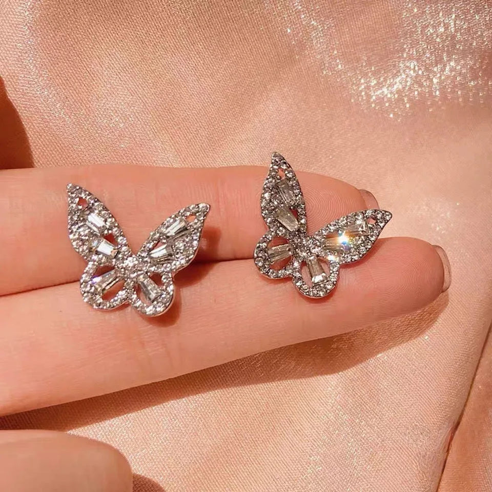 2023 New Fashion Trend Unique Design Elegant Delicate Red Cherry Stud Earrings For Women Jewelry Wedding Party Premium Gifts