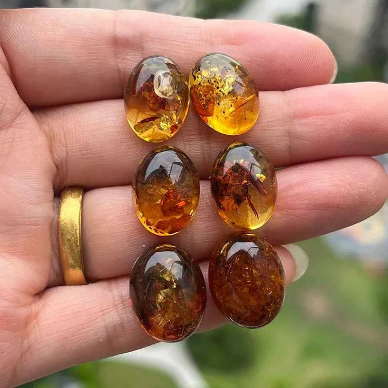 Yoowei Natural Floral Amber Earrings for Girls Chic Sweet Stud Earring Lady Fashion Baltic Oval Amber Jewelry Gift Wholesale