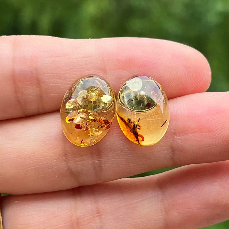 Yoowei Natural Floral Amber Earrings for Girls Chic Sweet Stud Earring Lady Fashion Baltic Oval Amber Jewelry Gift Wholesale