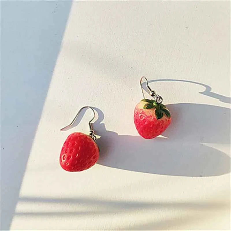 Women's Fashion Earrings Sweet Cute Red Strawberry Fruit Drop Earring For Girls Trend Korean Jewelry Summer Party Accessories