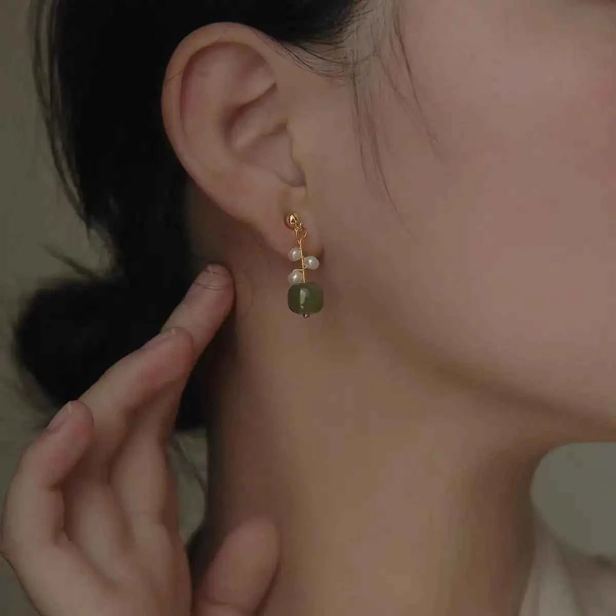 100% Natural Freshwater Pearl & Nephrite Jade Stone 14K Gold Filled Ladies Tassels Stud Earrings Not Allergic For Women Gifts