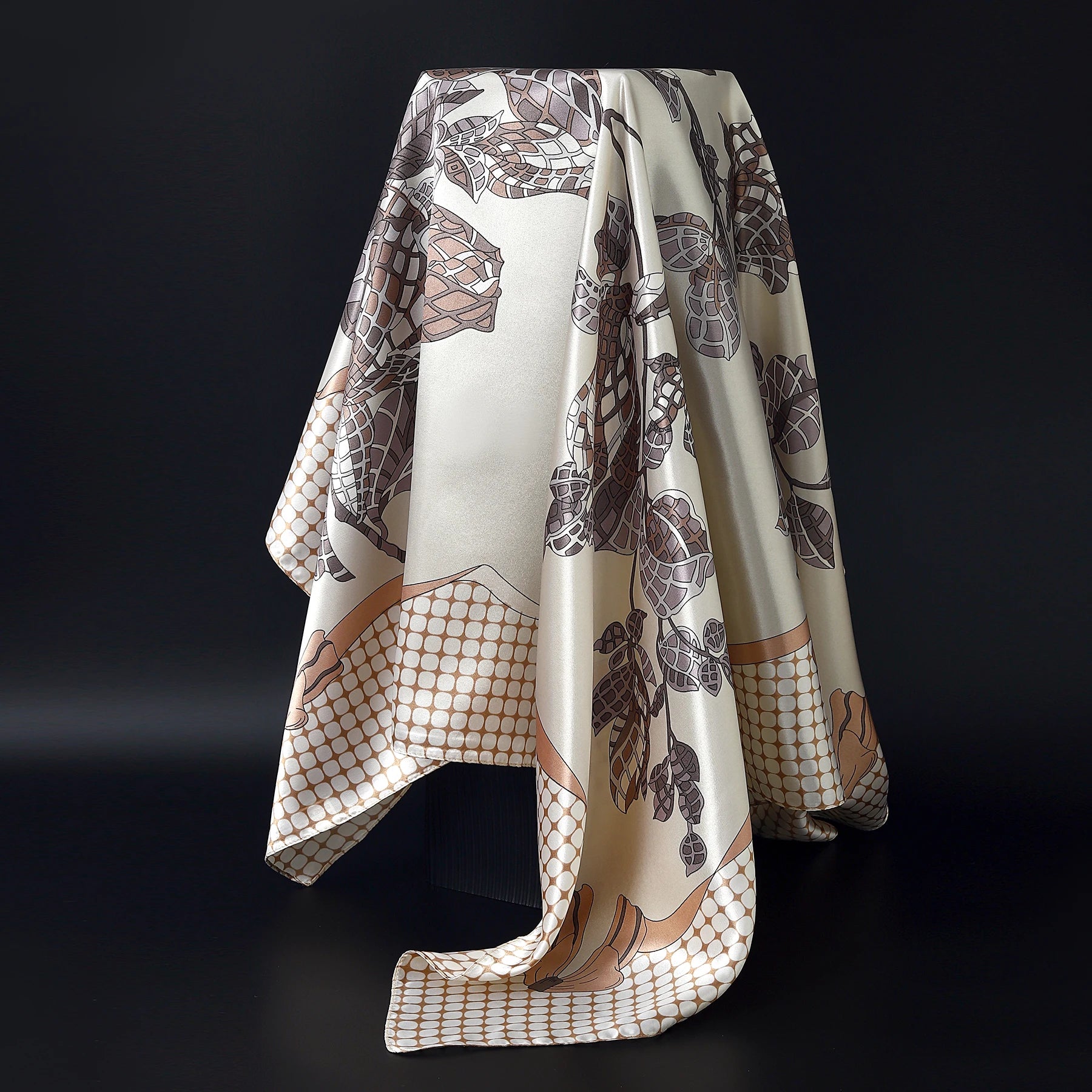 1 piece 35.4 inches Women Shawls Fashion print Summer Kerchief Luxury Brand 90X90CM Bandanna New Foulard Satin Square Headcloth - NamafadStore