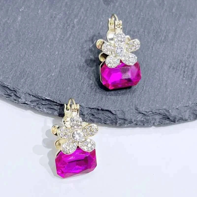 Light Luxury Super Sparkling Fashion Flower Zircon Earrings For Women Exquisite Retro Personality Versatile Earrings