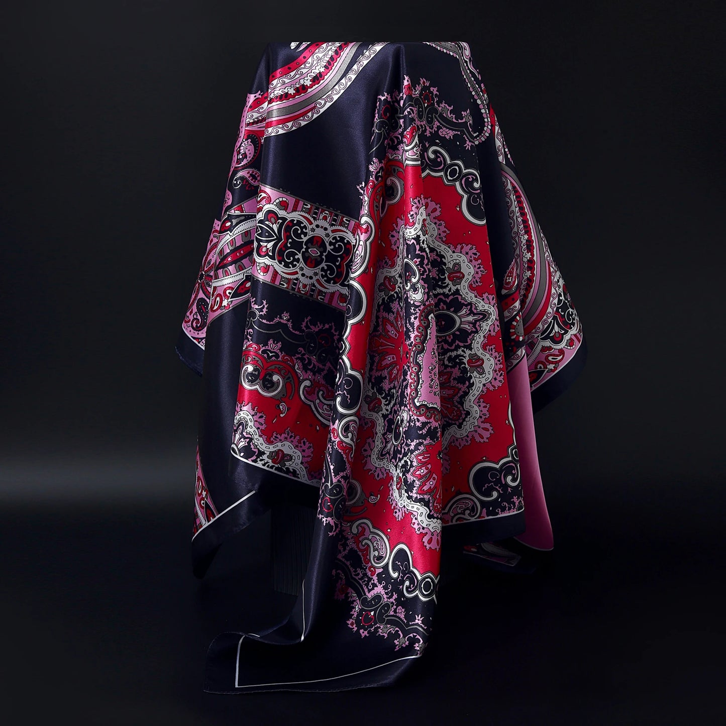 1 piece 35.4 inches Women Shawls Fashion print Summer Kerchief Luxury Brand 90X90CM Bandanna New Foulard Satin Square Headcloth