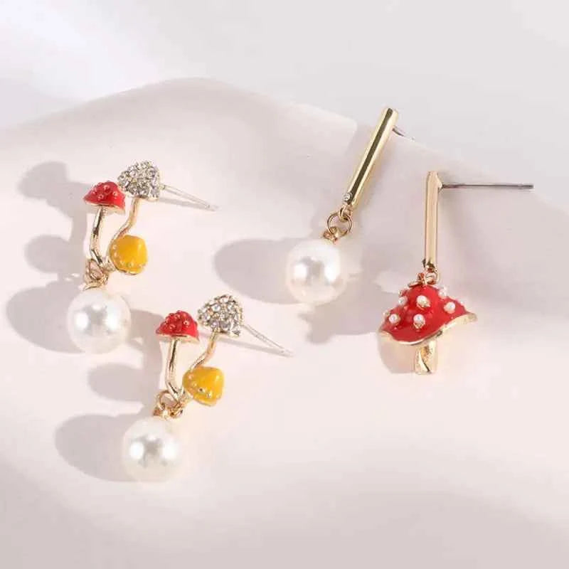 Makersland Unique Earring For Women Cute Mushroom Hoops Gold Color Sweet Butterfy Bee Earrings Trendy Designer Jewelry Luxury