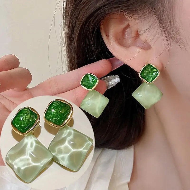 Korean Fashion Heart Drop Earrings For Women Jewelry 2025 Trending Creative Women's Earrings Ear Buckle Accessories Pendientes