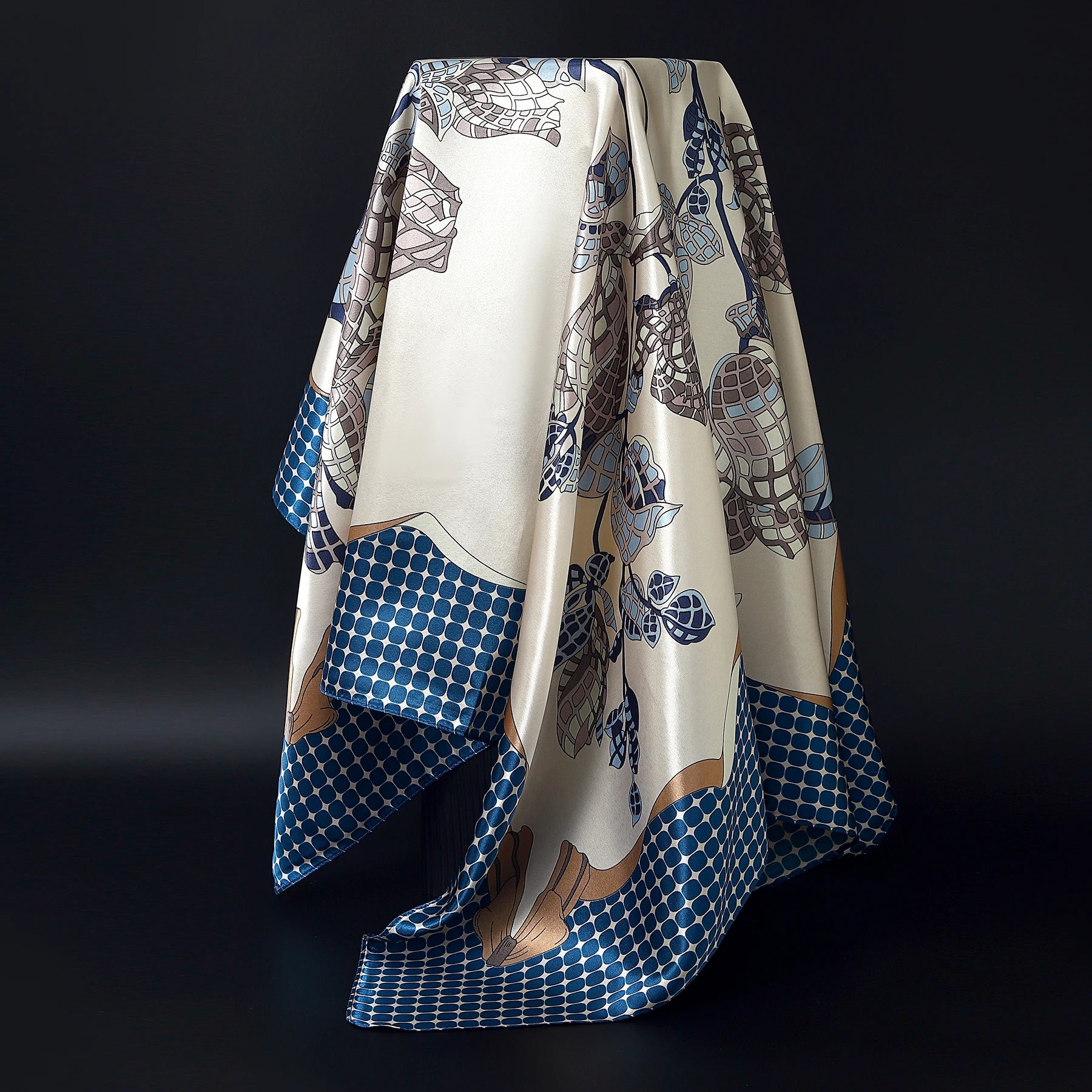 1 piece 35.4 inches Women Shawls Fashion print Summer Kerchief Luxury Brand 90X90CM Bandanna New Foulard Satin Square Headcloth - NamafadStore