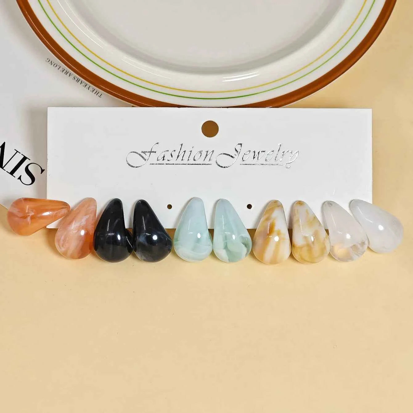 30pcs Imitation Jade Pattern Gradient Creative Dopamine Colored Water Droplet Earring Set for Women