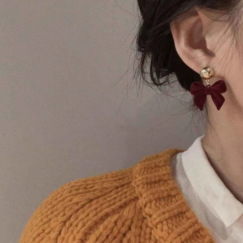 1Pair Vintage Black Flocking Earrings Geometric Bowknot Stud Earrings For Women Fashion With Jewelry Accessories