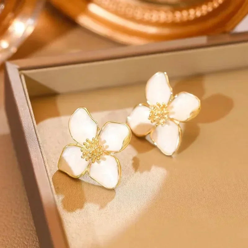 Sweet Cartoon Black Cat Cool Earrings Fashionable Women Girls Personality Temperament Red Pearl Pendant Earrings Simple Gift