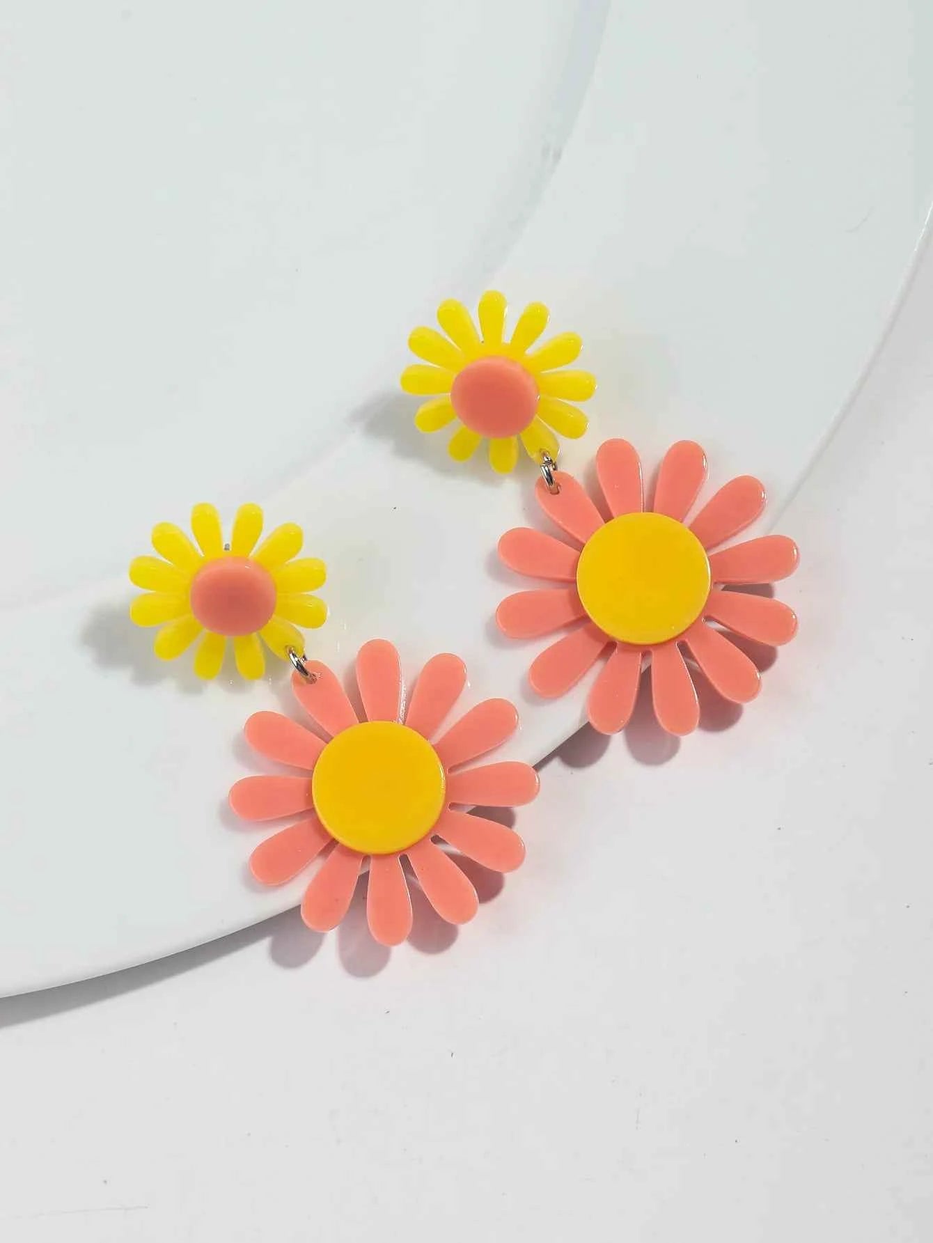 Boho Colorful Acrylic Sunflower Women's Earrings 2024 Trendy Geometric Daisy Flower Long Drop Earring Cute Simple Jewelry Gifts