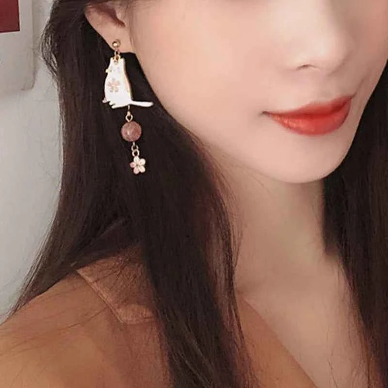 Korean Style Flower Cute Animal Rabbit Dangle Earrings For Women Strawberry Zircon Bee Asymmetrical Tassel Earring Party Jewelry